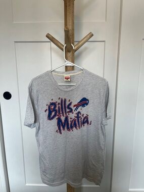 HOMAGE Light Gray Graphic 'Bills Mafia' Tee with Blue & Red Logo
